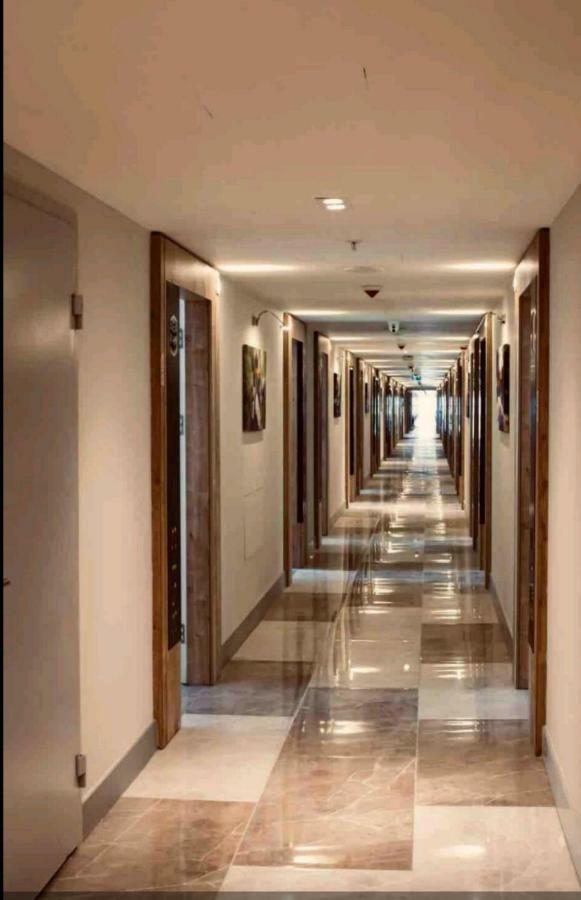 Deluxe Hotel Room In The Heart Of Batumi Orbi City A Block Exterior photo